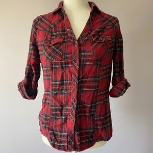 Form Fitting Red Plaid Flannel